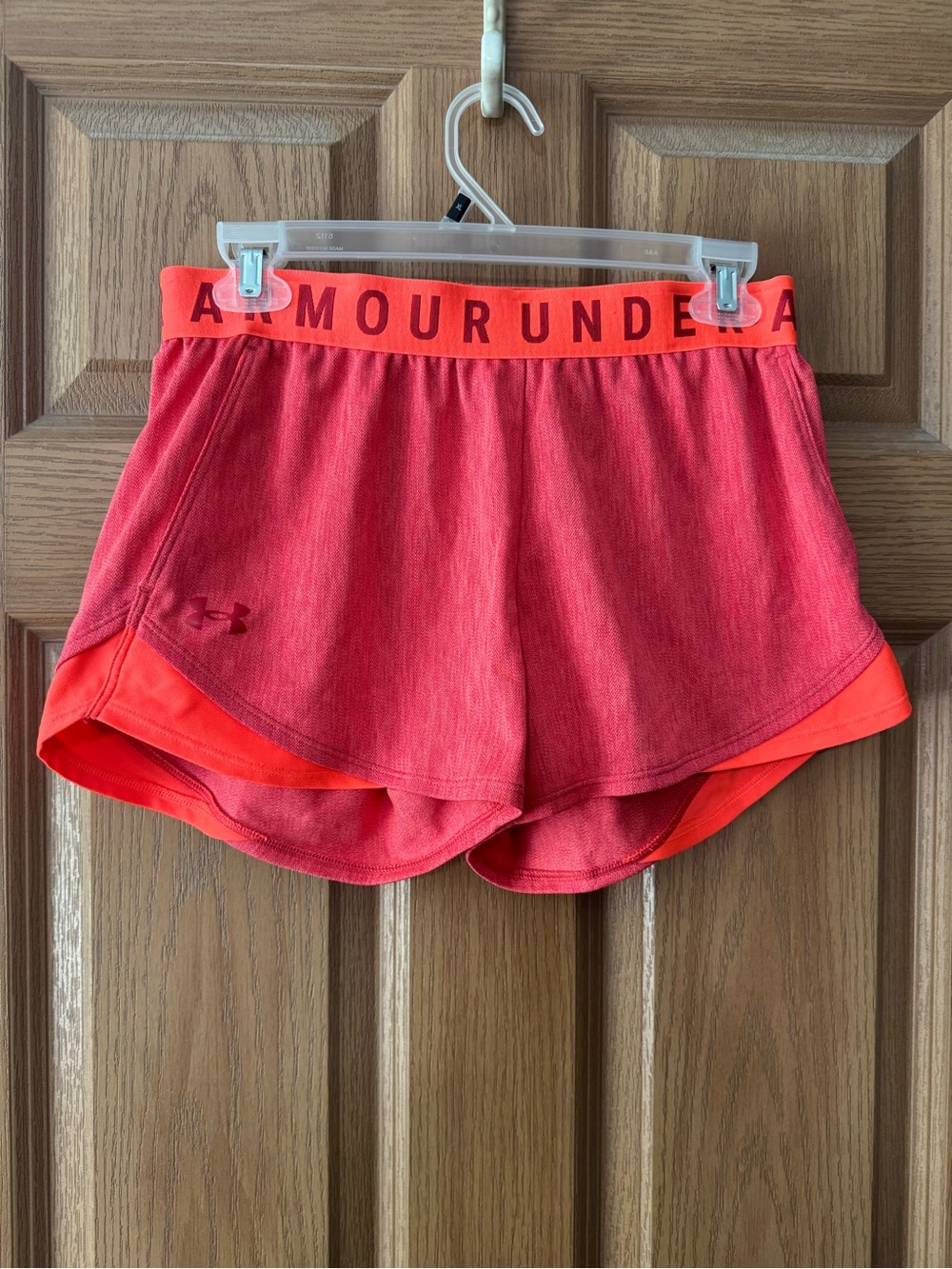 Under Armour Women’s  Performance Running Shorts Size Small NWOT